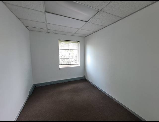 190M² OFFICE TO LET IN HYDE PARK